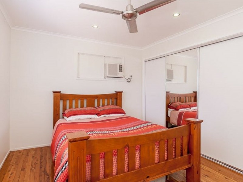 21 Satinay Street, New Auckland QLD 4680