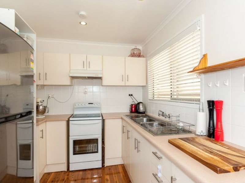 21 Satinay Street, New Auckland QLD 4680