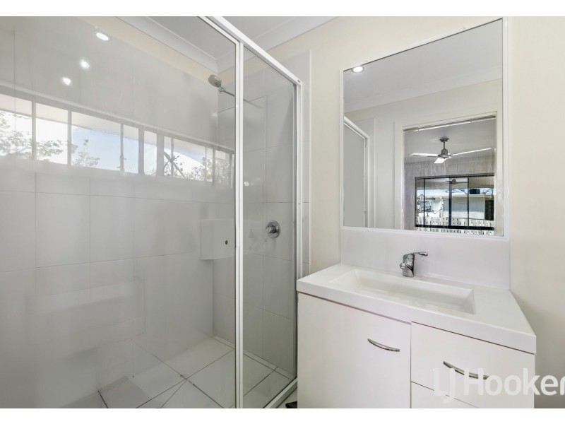 22 Stoneybrook Drive, Glen Eden QLD 4680