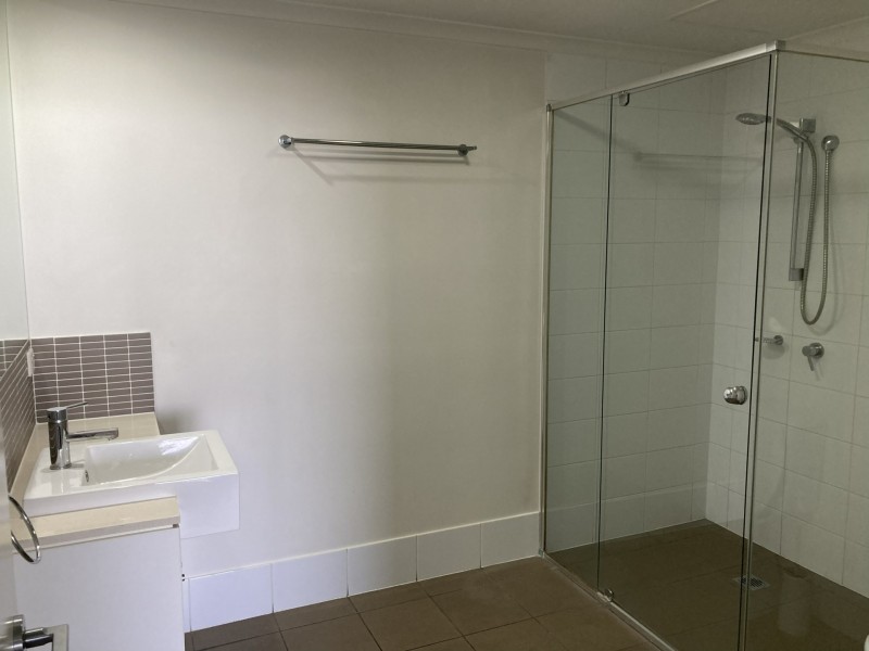 Unit 233/64 Glenlyon Street, Gladstone QLD 4680