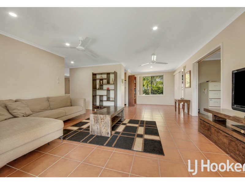 64 J Hickey Avenue, Clinton QLD 4680