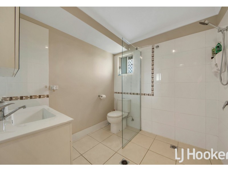 64 J Hickey Avenue, Clinton QLD 4680