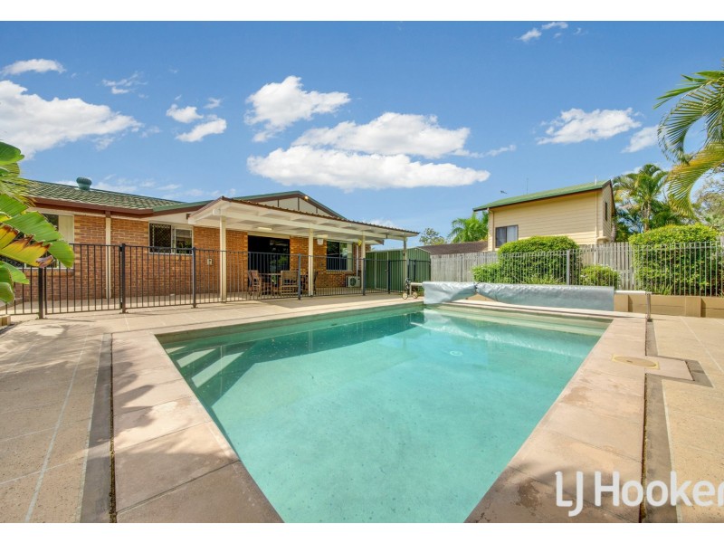 64 J Hickey Avenue, Clinton QLD 4680