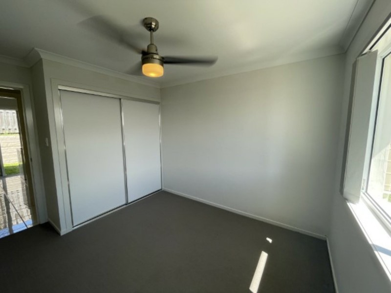 6 Greengard Place, Kirkwood QLD 4680