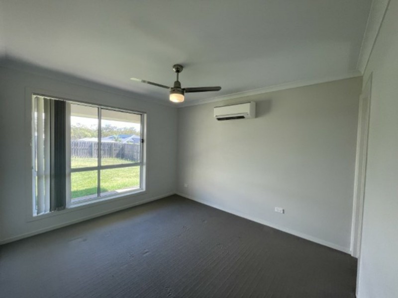 6 Greengard Place, Kirkwood QLD 4680