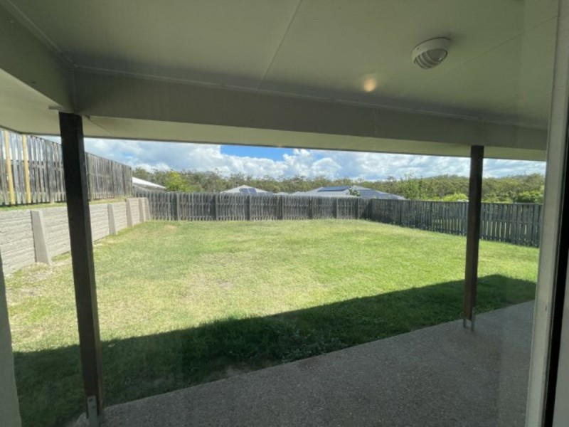6 Greengard Place, Kirkwood QLD 4680