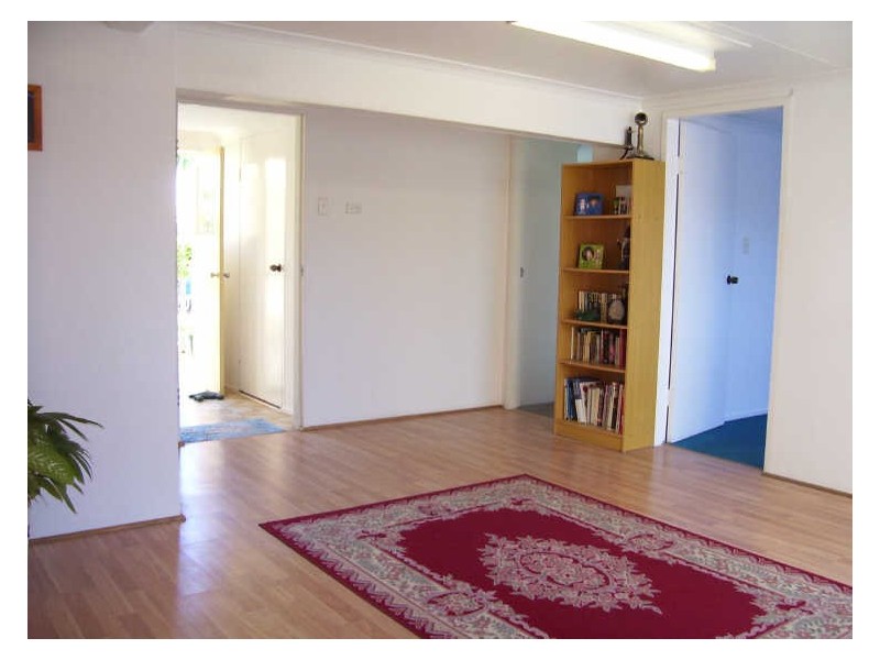 3 Coral Court, Kin Kora QLD 4680