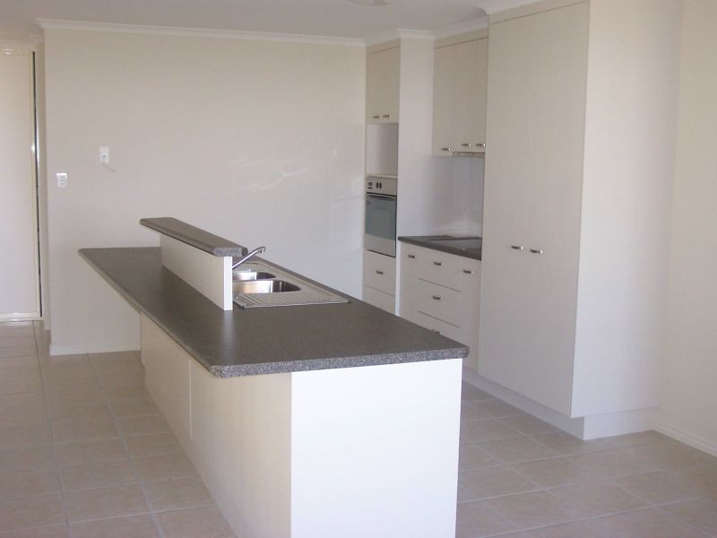 13 Saxonvale Court, New Auckland QLD 4680