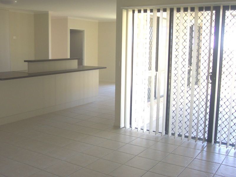 13 Saxonvale Court, New Auckland QLD 4680