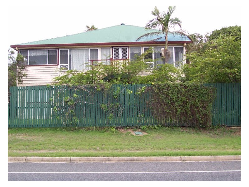 195 AUCKLAND STREET, Gladstone QLD 4680