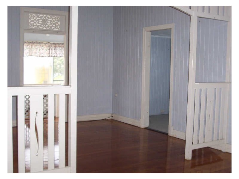 195 AUCKLAND STREET, Gladstone QLD 4680