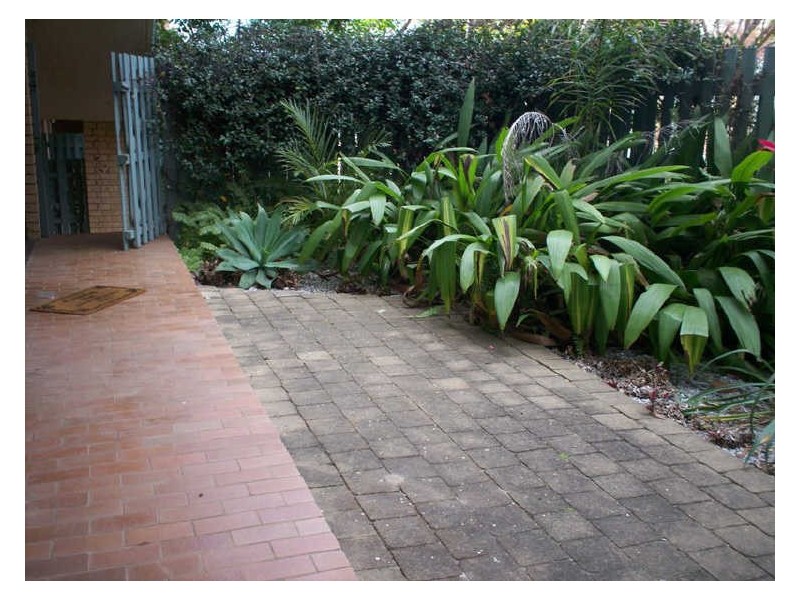 4/7 Kent Street, West Gladstone QLD 4680