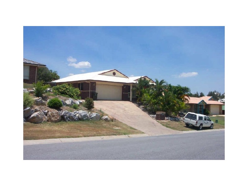 15 Wivenhoe Close, Clinton QLD 4680