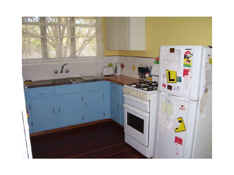 31 Mellefont Street, West Gladstone QLD 4680