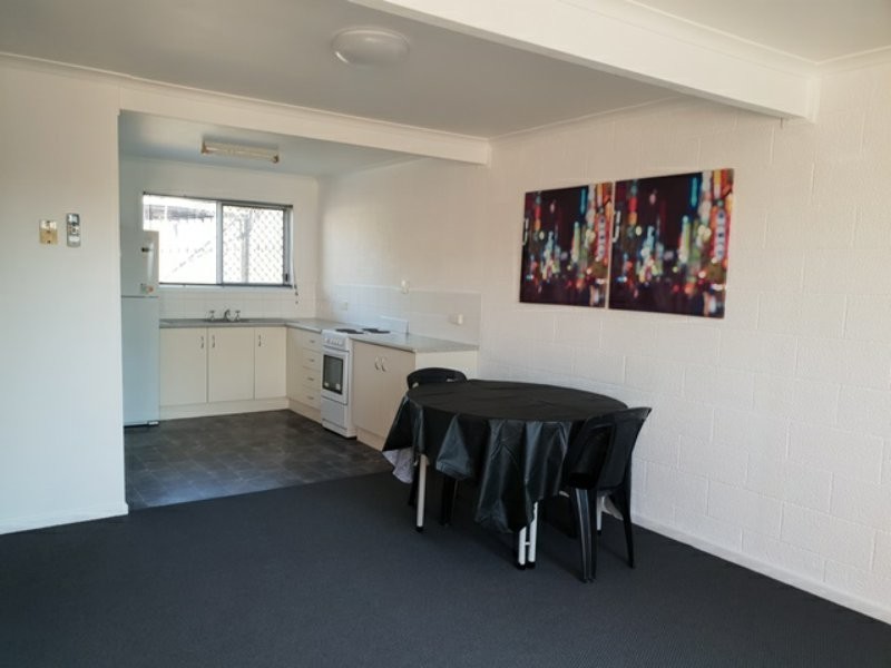 Unit 4/10 Chapman Drive, Clinton QLD 4680