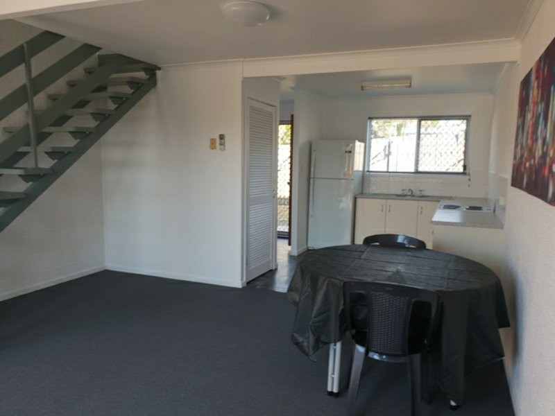 Unit 4/10 Chapman Drive, Clinton QLD 4680
