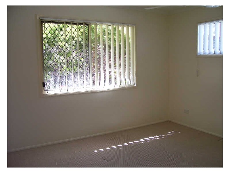 4 Belar Court, Kin Kora QLD 4680