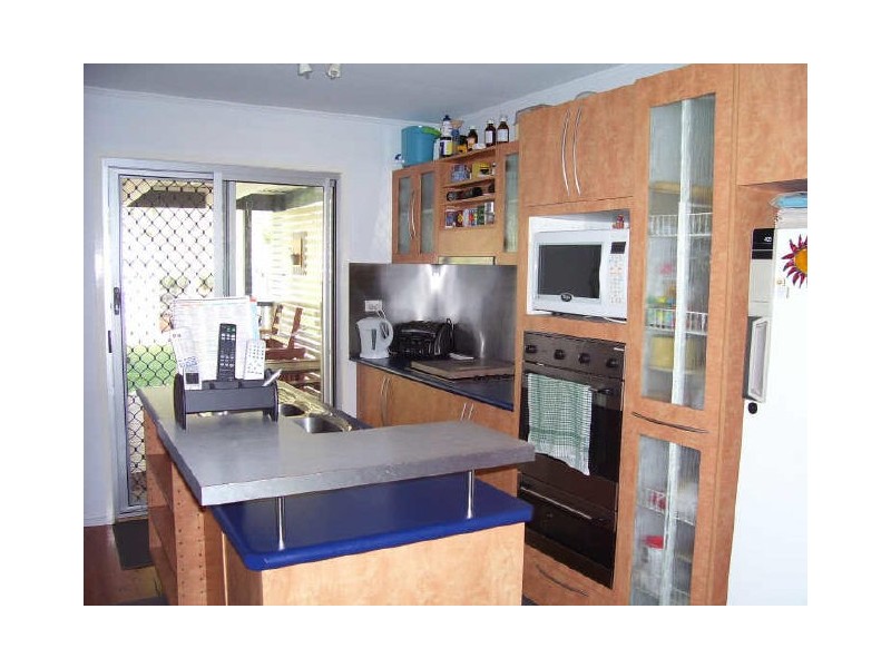 17 Drummer Street, Toolooa QLD 4680