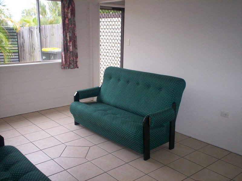 2/17 Fletcher Street, West Gladstone QLD 4680