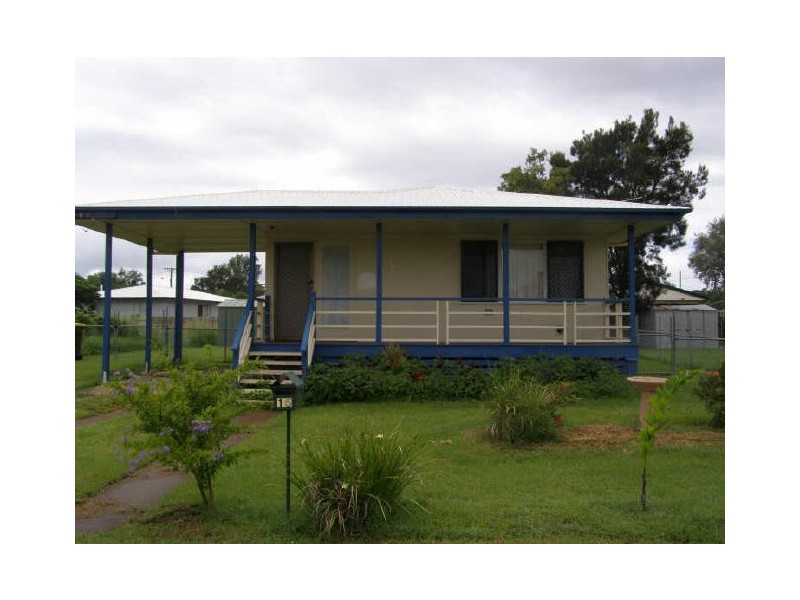 15 Moura Crescent, Barney Point QLD 4680