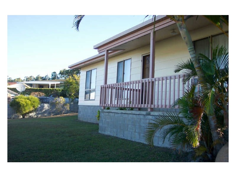 5 Erin Close, New Auckland QLD 4680