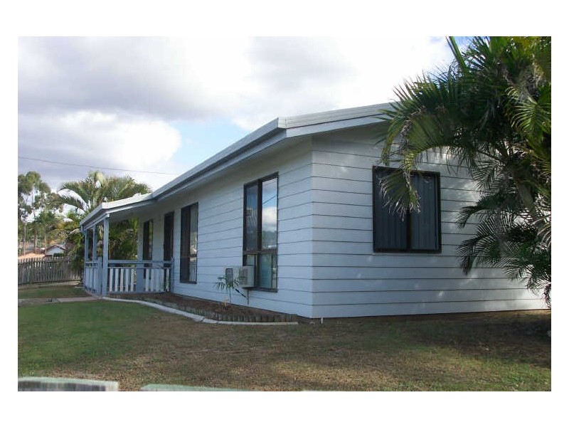 9 Daniel Drive, New Auckland QLD 4680