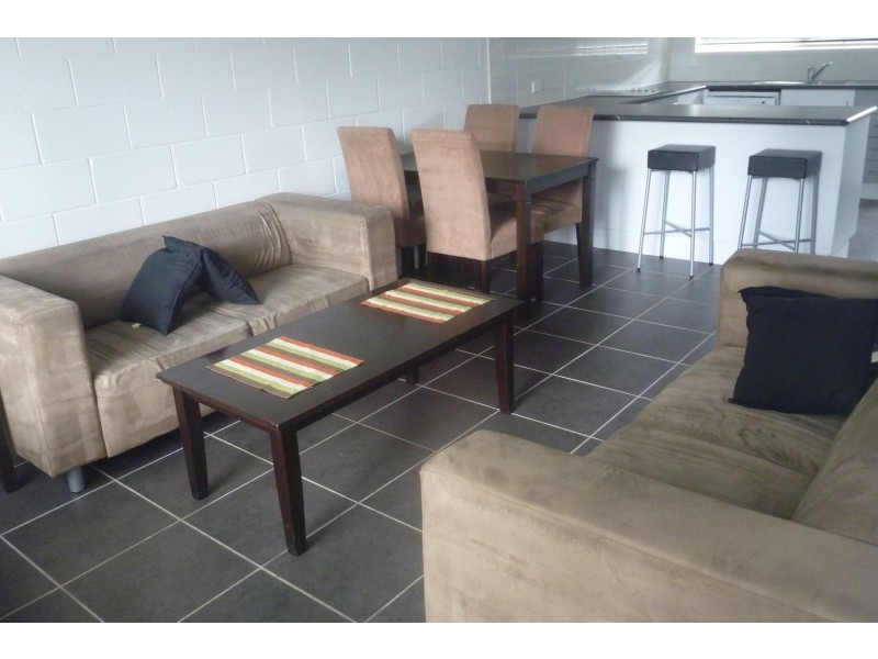 Unit 2/68 Ann Street, South Gladstone QLD 4680