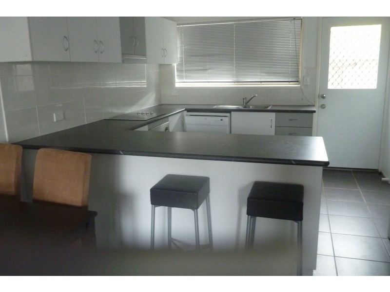 Unit 2/68 Ann Street, South Gladstone QLD 4680