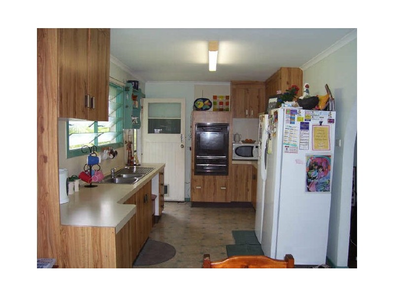 11 Garden Street, West Gladstone QLD 4680