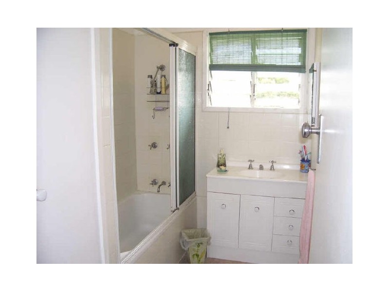 11 Garden Street, West Gladstone QLD 4680