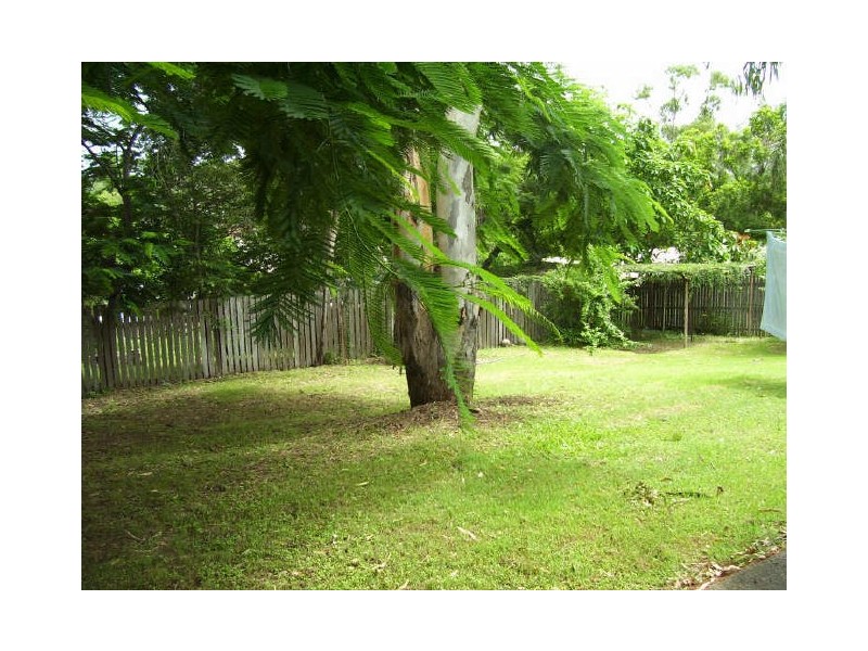 11 Garden Street, West Gladstone QLD 4680