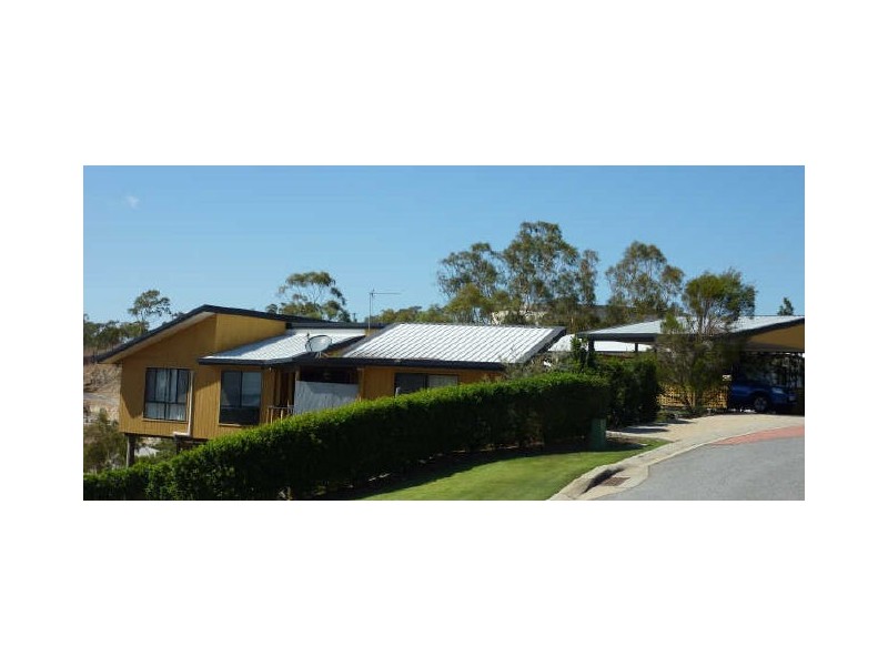 4 Ouston Place, South Gladstone QLD 4680