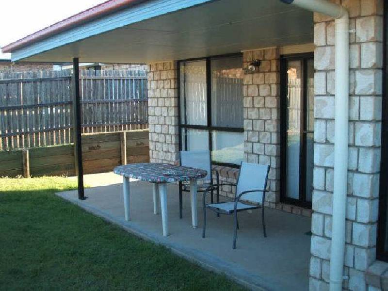 2/17 Whitbread Road, Clinton QLD 4680