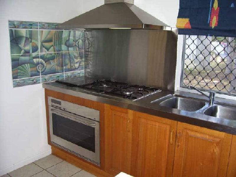 4 Lotus Street, Sun Valley QLD 4680