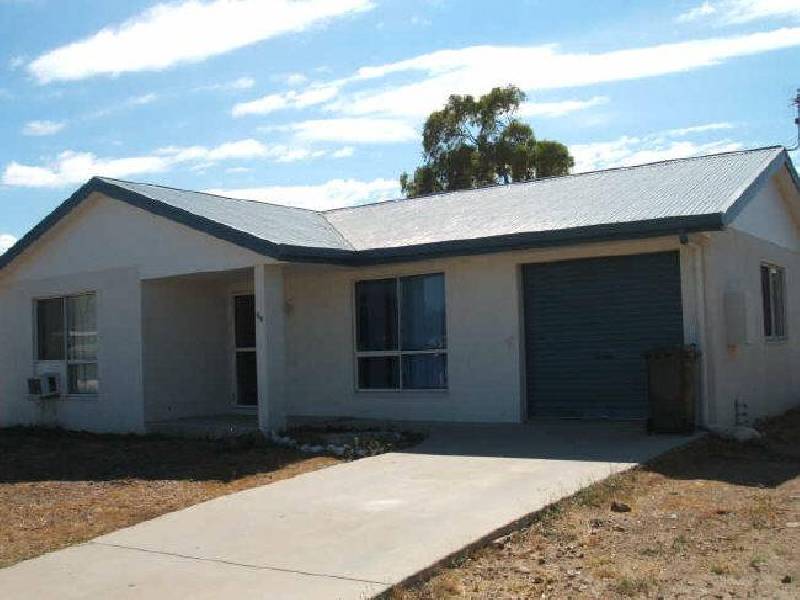 58 Emmadale Drive, New Auckland QLD 4680