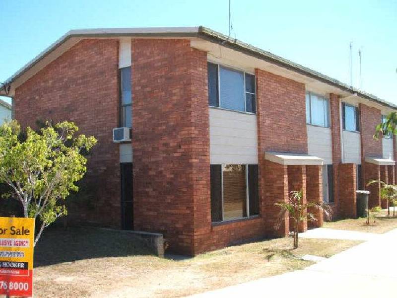 2/4 Wilmott Street, Gladstone QLD 4680