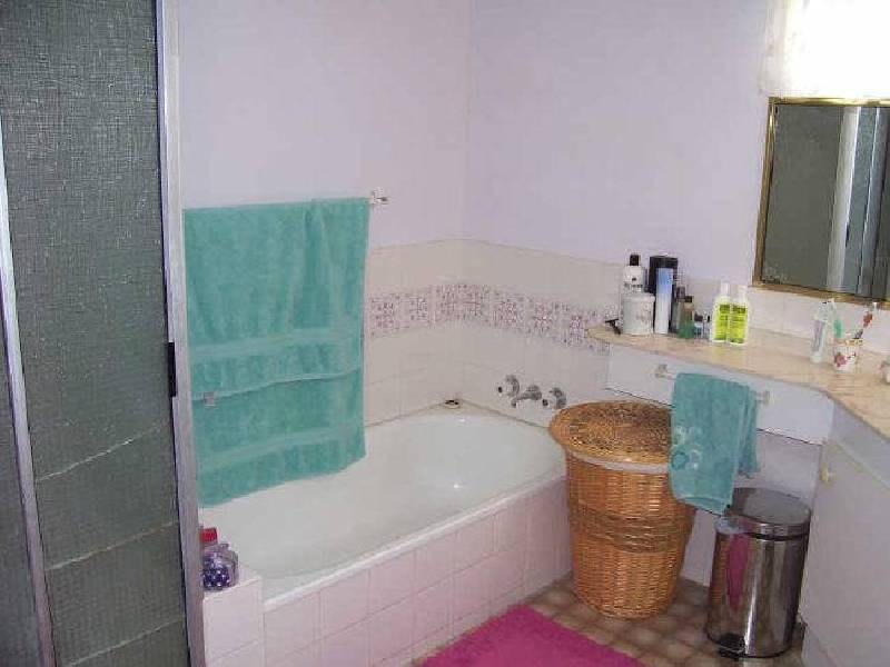 30 Venus Street, Telina QLD 4680