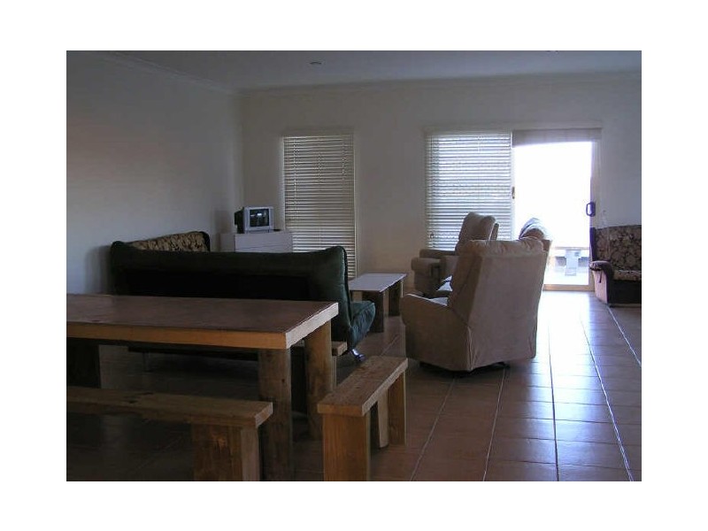 3 Observatory Place, New Auckland QLD 4680