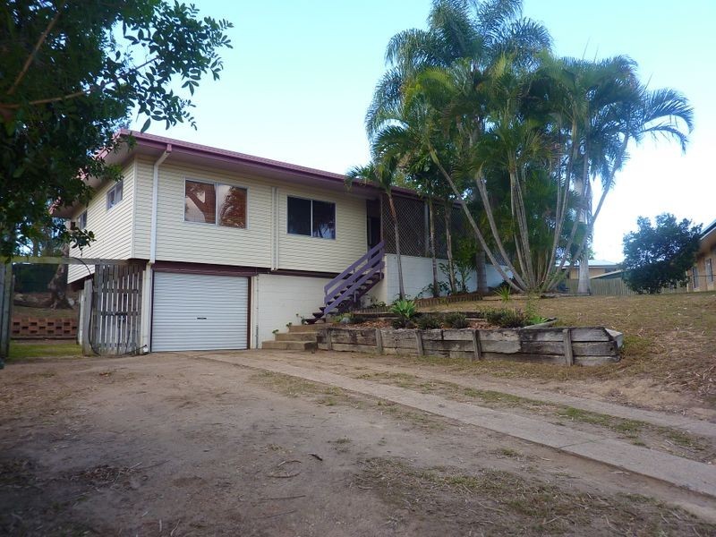 11 Amaroo Drive, Glen Eden QLD 4680