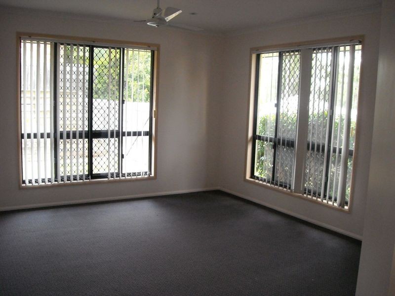 44 Witney Street, Telina QLD 4680