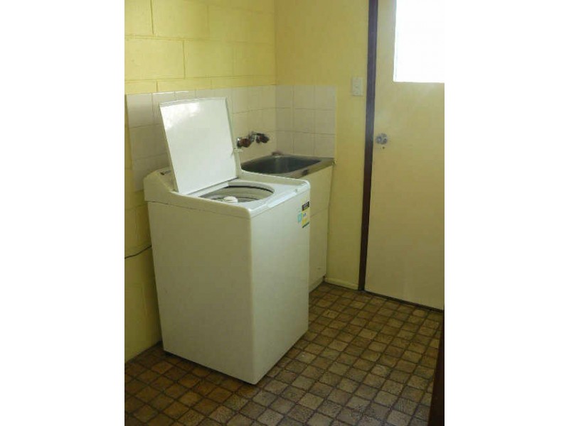 2/3 VIEW STREET, Gladstone QLD 4680