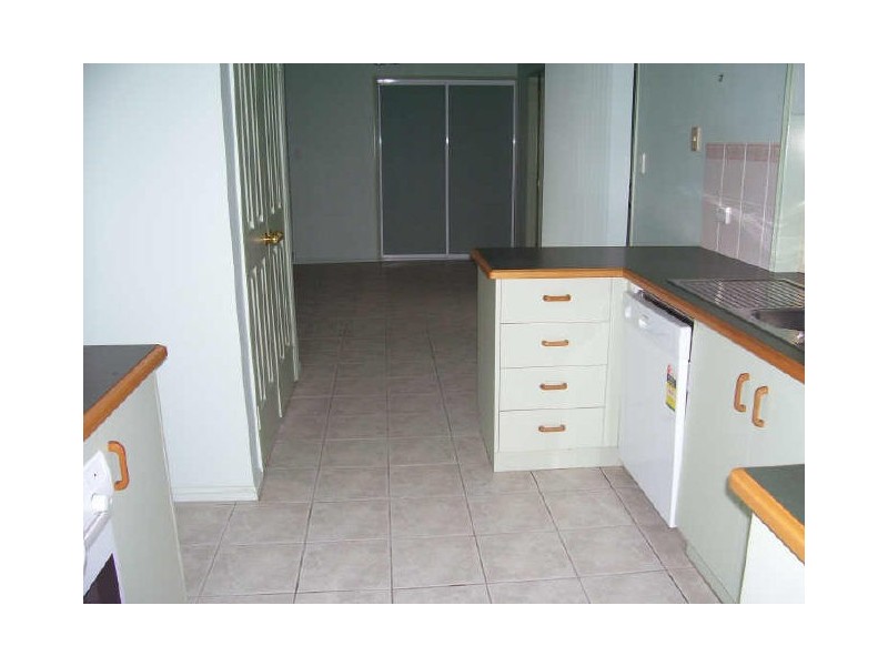 11 Stitt Close, Glen Eden QLD 4680