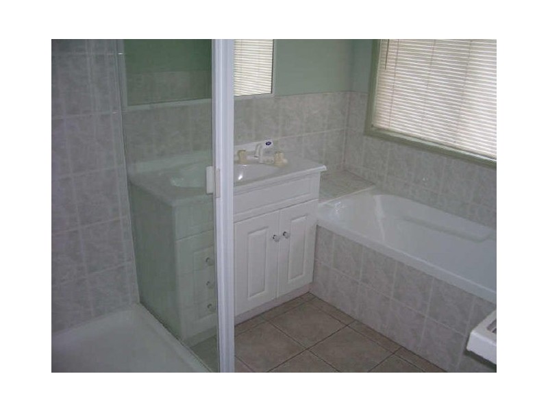 11 Stitt Close, Glen Eden QLD 4680