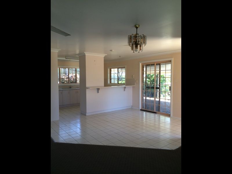 1 Maye Court, South Gladstone QLD 4680
