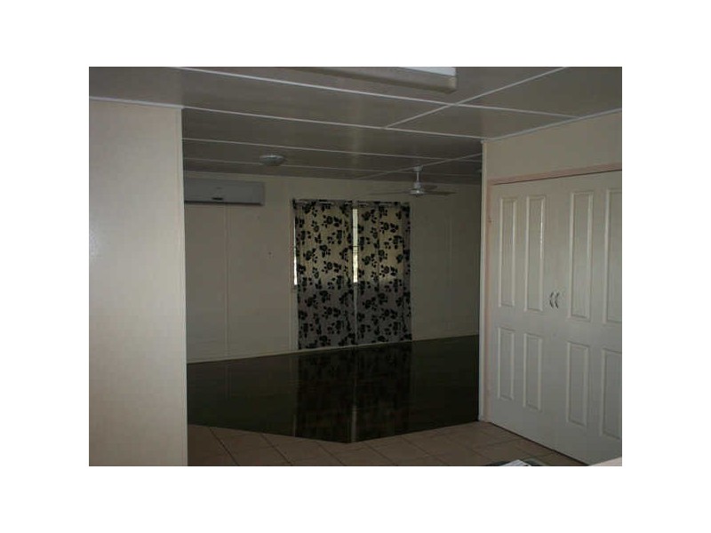 28 Garden Street, West Gladstone QLD 4680