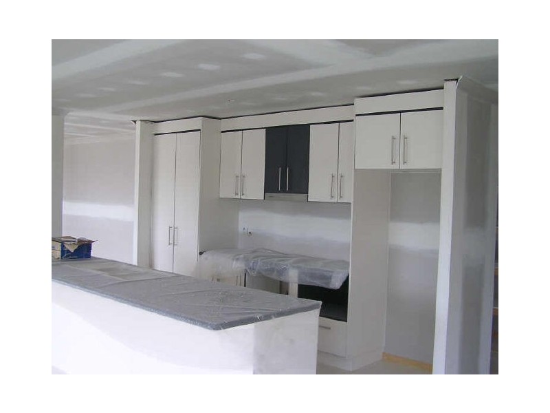 16 Skyline Drive, New Auckland QLD 4680