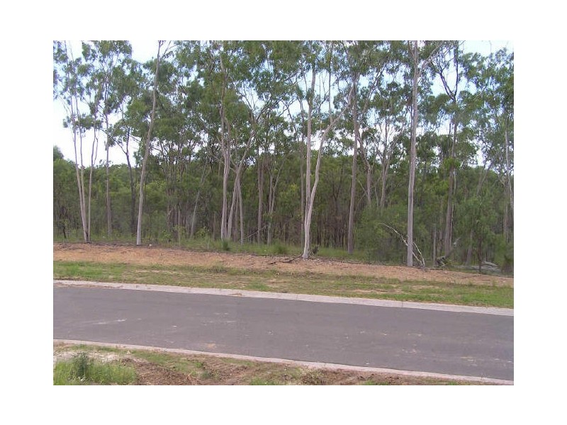 16 Skyline Drive, New Auckland QLD 4680