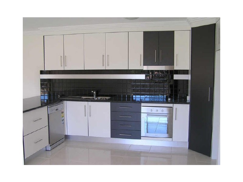22 Viewpoint Way, New Auckland QLD 4680