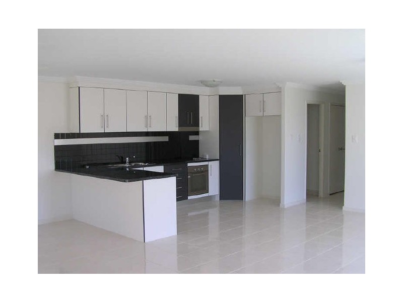 22 Viewpoint Way, New Auckland QLD 4680