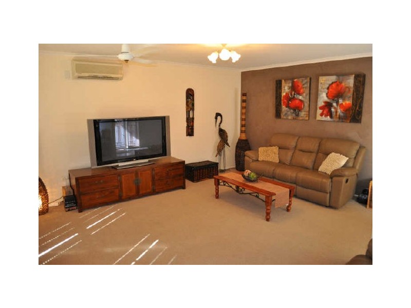 5 McIver Road, Clinton QLD 4680